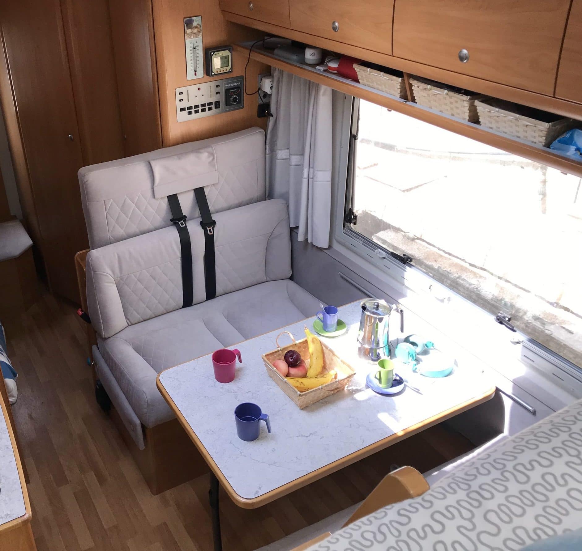 Tapizado de Comedor de Autocaravana